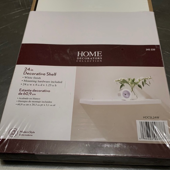 Home Decorations Other - NIB 24” White Shelf
